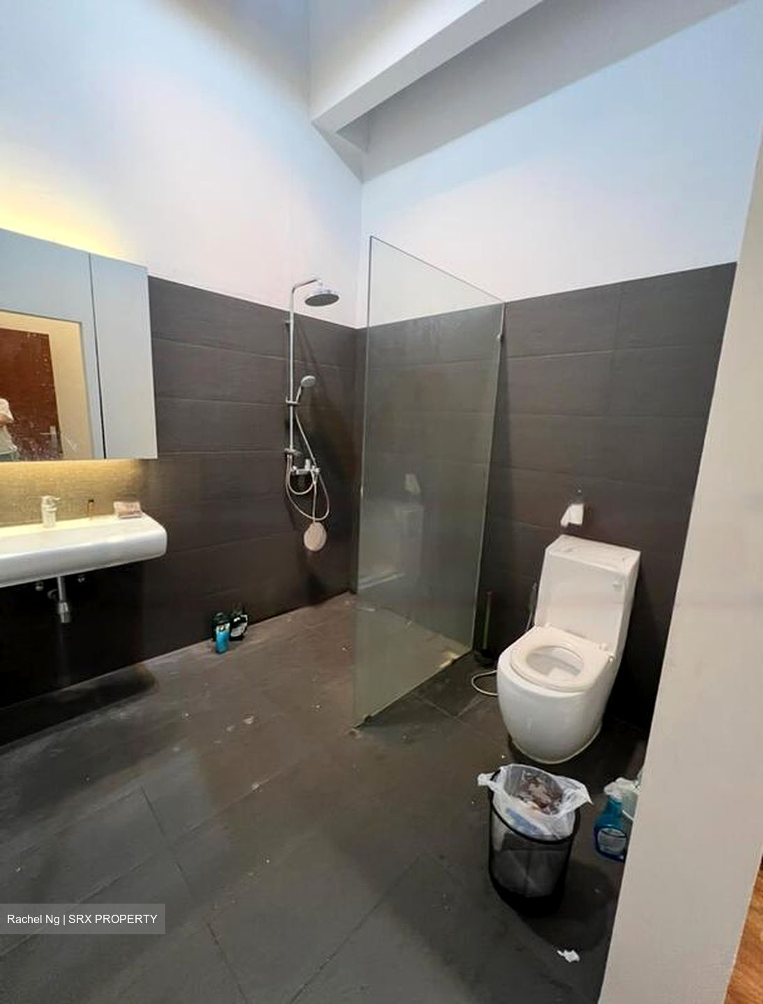 West Coast Drive (D5), Terrace #449068741